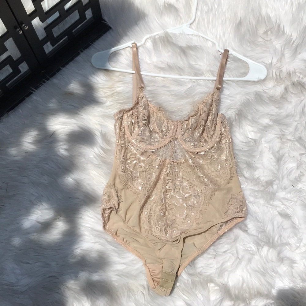 Nude bodysuit